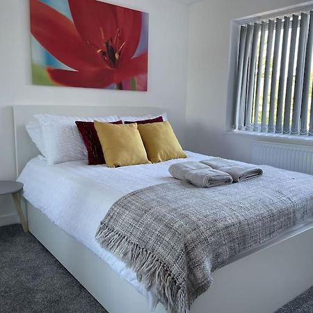 Paradigm House, Modern 2-Bedroom Duplex Apartment 2, Free Parking, Oxford Buitenkant foto